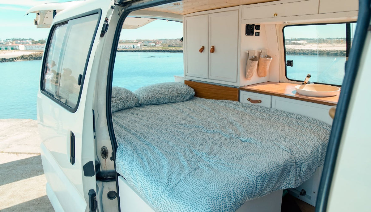 Toyota Hiace - Coast
