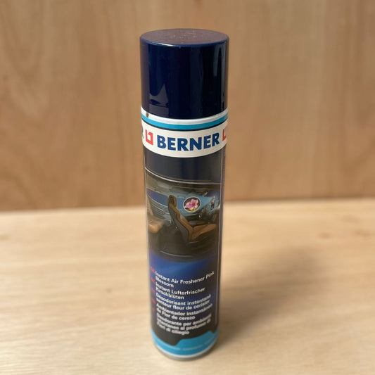 Berner rose-shaped air freshener with cherry scent