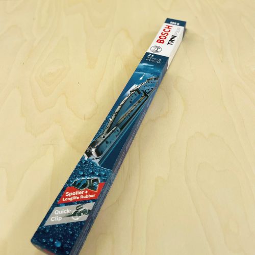 Dual rubber Bosch wiper blade with hard wiping edge and soft spine