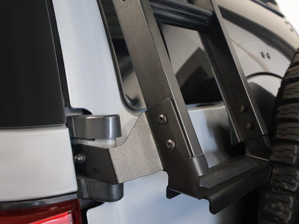 Toyota FJ Cruiser Ladder