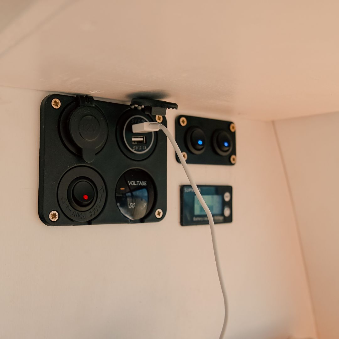 Interruptor iluminado por LED azul de 2 pinos 12V/24V