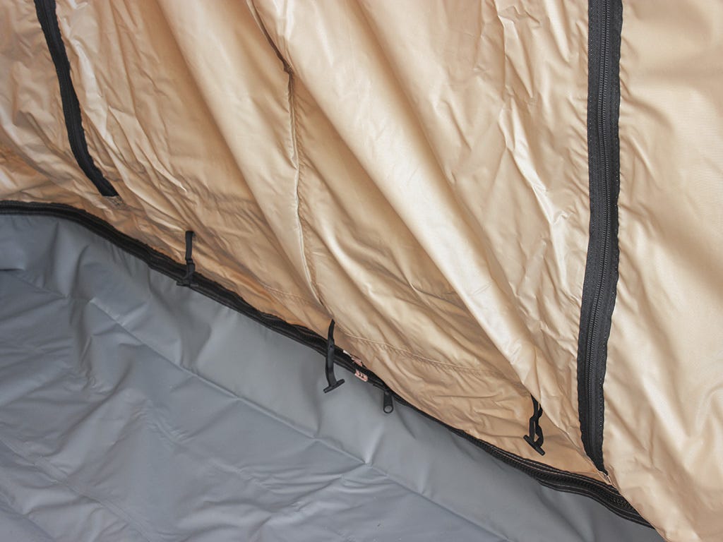 Roof Top Tent Annex – Front Runner