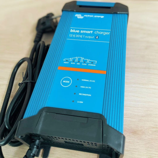 Victron Blue Smart 12V/15A Charger